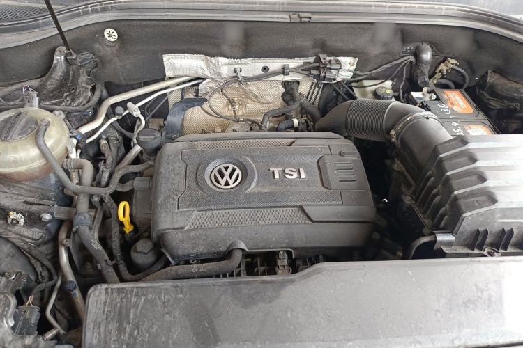 Used Volkswagen Teramont 2020 380TSI Four-Wheel Drive Luxury Version China VI Standard Engine Bay