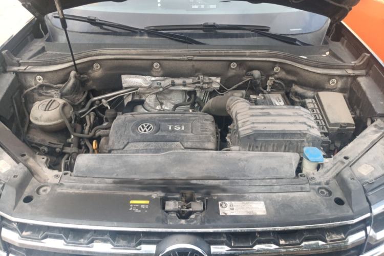 Used Volkswagen Teramont 2020 380TSI Four-Wheel Drive Luxury Version China VI Standard Engine Bay