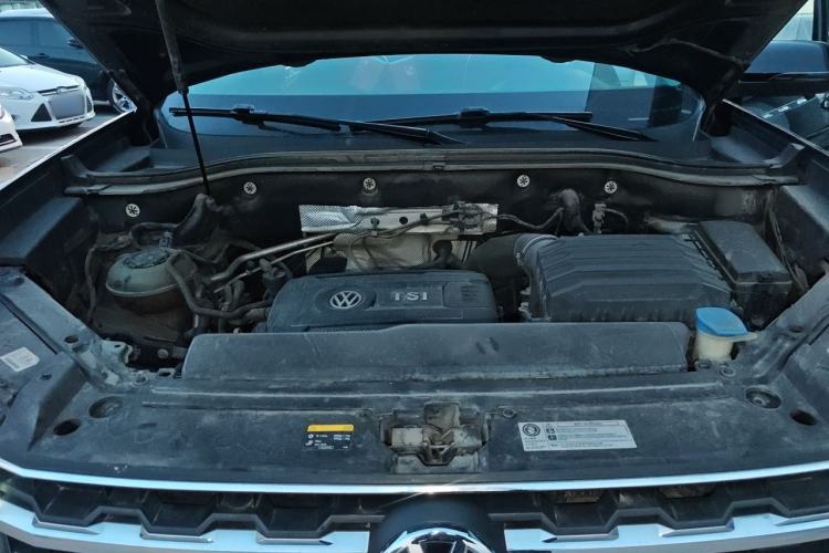 Used Volkswagen Teramont 2020 Revised Version 380TSI Four-Wheel Drive Luxury Edition Engine Bay