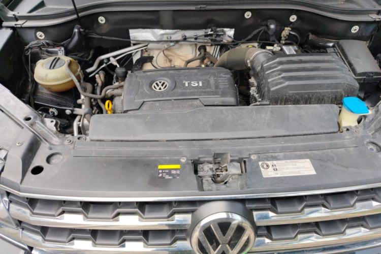 Used Volkswagen Teramont 2020 380TSI Four-Wheel Drive Luxury Version China VI Standard Engine Bay