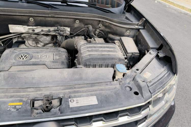 Used Volkswagen Teramont 2020 380TSI Four-Wheel Drive Luxury Version China VI Standard Engine Bay Left