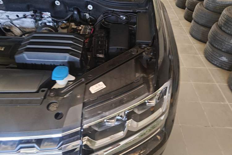 Used Volkswagen Teramont 2020 380TSI Four-Wheel Drive Luxury Version China VI Standard Engine Bay Left
