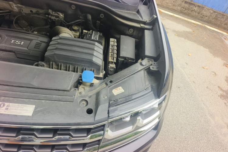 Used Volkswagen Teramont 2020 380TSI Four-Wheel Drive Comfort Edition China VI Standard Engine Bay Left