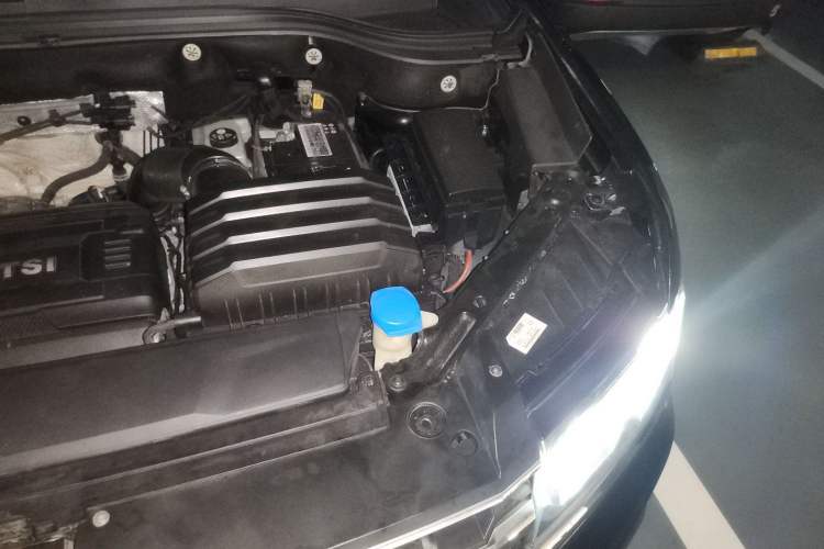 Used Volkswagen Teramont 2020 380TSI Four-Wheel Drive Luxury Version China VI Standard Engine Bay Left