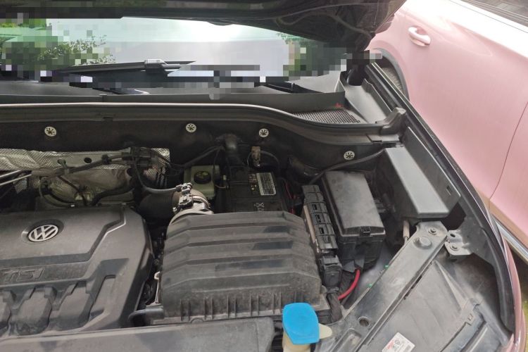 Used Volkswagen Teramont 2020 330TSI Two-Wheel-Drive Luxury Edition China V Standard Engine Bay Left