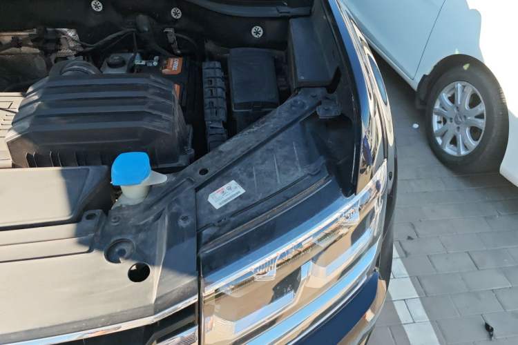 Used Volkswagen Teramont 2020 380TSI Four-Wheel Drive Comfort Edition China VI Standard Engine Bay Left