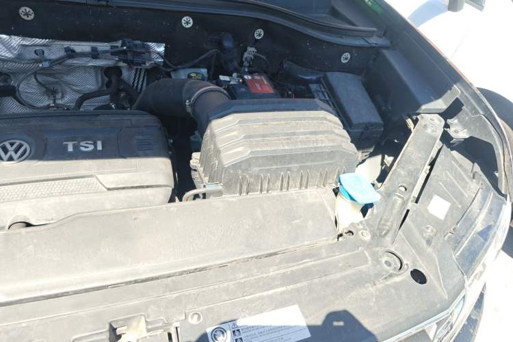 Used Volkswagen Teramont 2020 380TSI Four-Wheel Drive Luxury Version China VI Standard Engine Bay Left