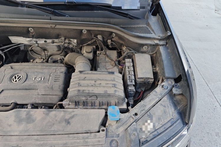 Used Volkswagen Teramont 2020 Revised Version 380TSI Four-Wheel Drive Luxury Edition Engine Bay Left