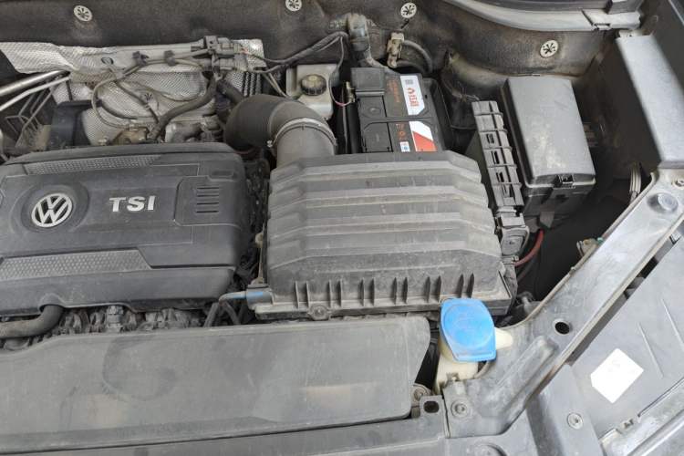 Used Volkswagen Teramont 2020 380TSI Four-Wheel Drive Luxury Version China VI Standard Engine Bay Left