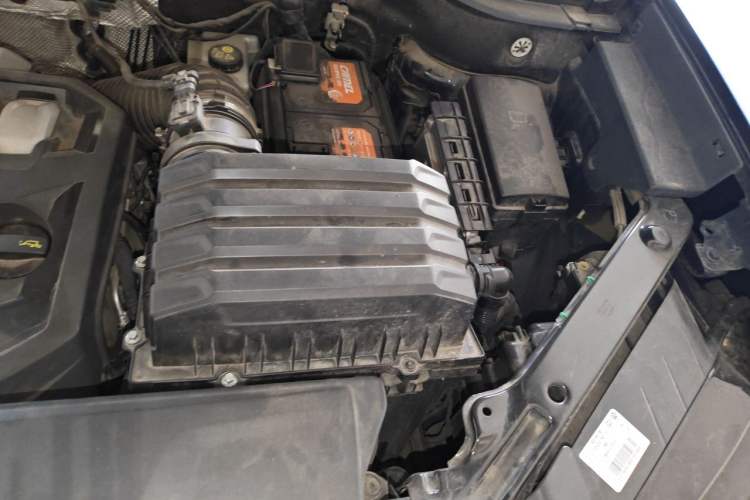 Used Volkswagen Teramont 2020 530 V6 Four-Wheel Drive Flagship Version China VI Standard Engine Bay Left