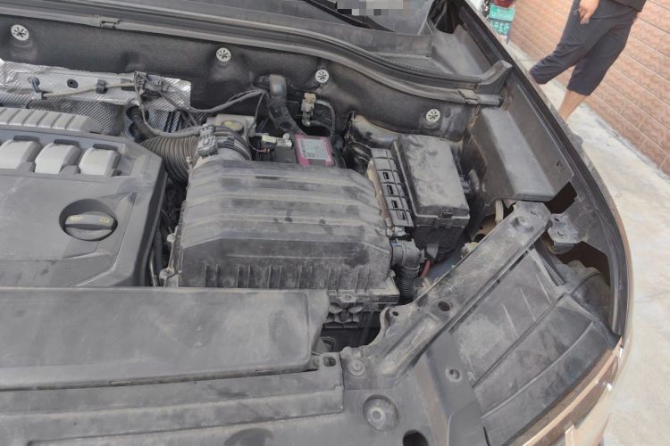 Used Volkswagen Teramont 2020 530 V6 Four-Wheel Drive Prestige Flagship Edition China VI Standard Engine Bay Left