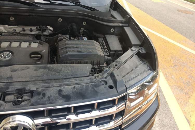 Used Volkswagen Teramont 2020 530 V6 Four-Wheel Drive Prestige Flagship Edition China VI Standard Engine Bay Left