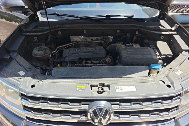 Used Volkswagen Teramont 2020 380TSI Four-Wheel Drive Luxury Version China VI Standard Engine Bay