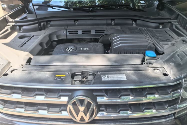 Used Volkswagen Teramont 2020 Revised Version 380TSI Four-Wheel Drive Luxury Edition Engine Bay