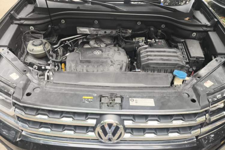 Used Volkswagen Teramont 2020 Revised Version 330TSI Two-Wheel Drive Luxury Edition Engine Bay
