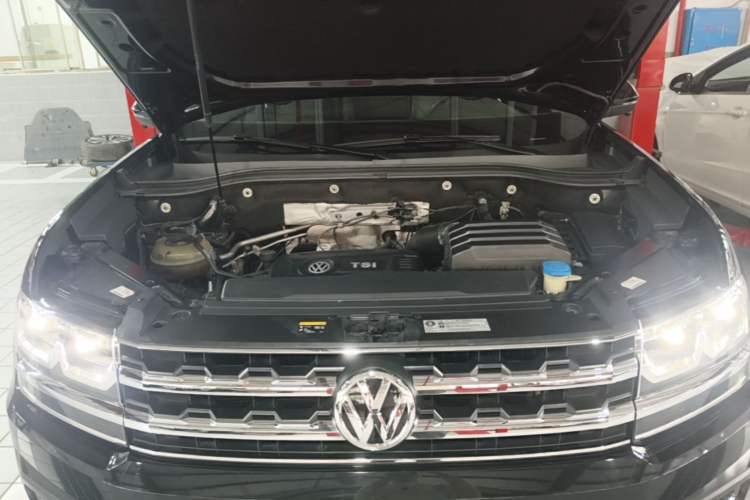 Used Volkswagen Teramont 2020 380TSI Four-Wheel Drive Luxury Version China VI Standard Engine Bay