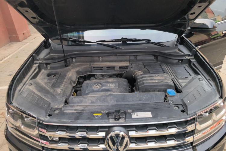 Used Volkswagen Teramont 2020 380TSI Four-Wheel Drive Luxury Version China VI Standard Engine Bay