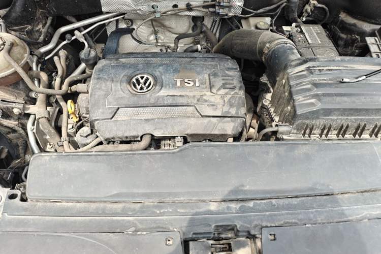 Used Volkswagen Teramont 2020 380TSI Four-Wheel Drive Comfort Edition China VI Standard Engine Bay