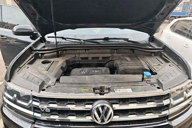 Used Volkswagen Teramont 2020 380TSI Four-Wheel Drive Luxury Version China VI Standard Engine Bay