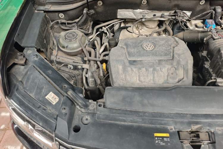 Used Volkswagen Teramont 2020 Revised Version 330TSI Two-Wheel Drive Luxury Edition Engine Bay Right