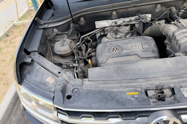Used Volkswagen Teramont 2020 380TSI Four-Wheel Drive Luxury Version China VI Standard Engine Bay Right