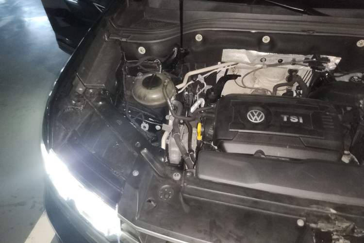 Used Volkswagen Teramont 2020 380TSI Four-Wheel Drive Luxury Version China VI Standard Engine Bay Right
