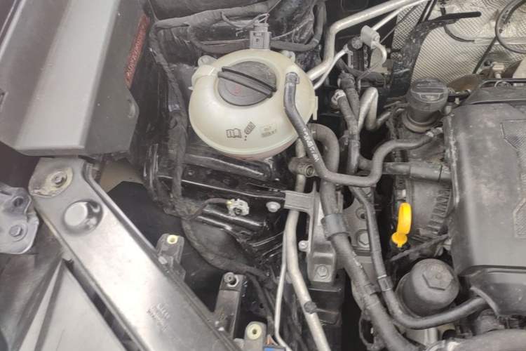Used Volkswagen Teramont 2020 380TSI Four-Wheel Drive Luxury Version China VI Standard Engine Bay Right