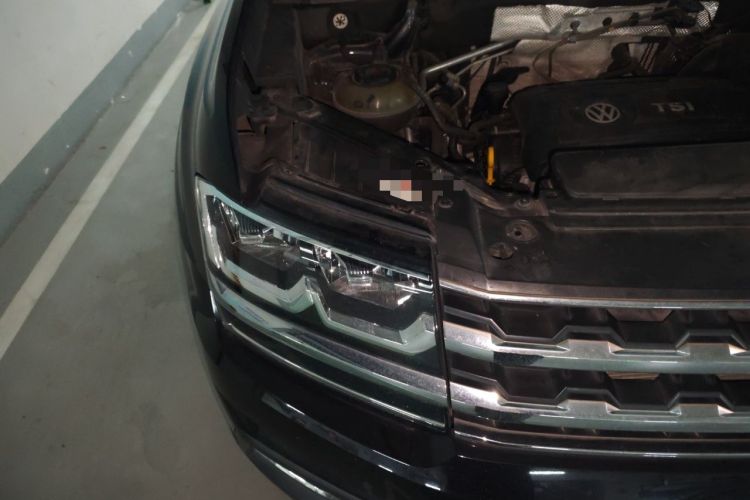 Used Volkswagen Teramont 2020 Revised Version 380TSI Four-Wheel Drive Luxury Edition Engine Bay Right