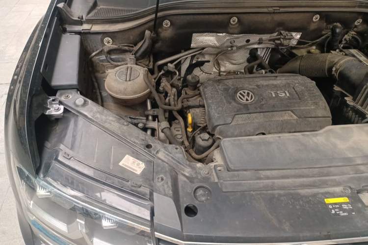 Used Volkswagen Teramont 2020 380TSI Four-Wheel Drive Luxury Version China VI Standard Engine Bay Right