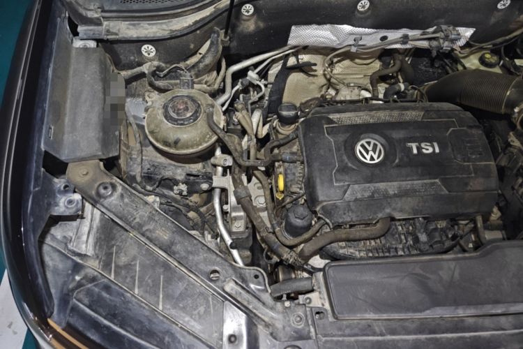 Used Volkswagen Teramont 2020 Revised Version 380TSI Four-Wheel Drive Flagship Edition Engine Bay Right