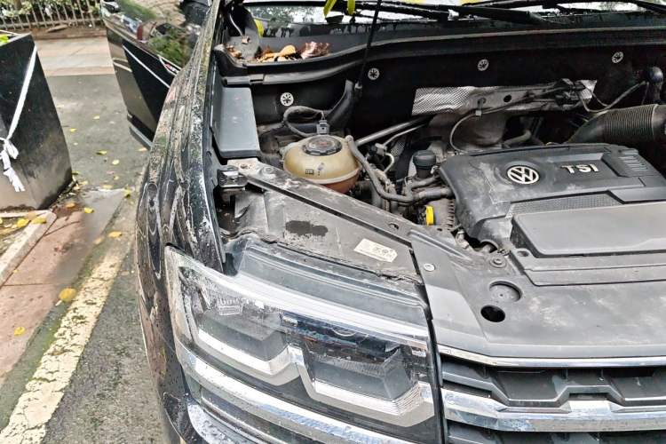 Used Volkswagen Teramont 2020 Revised Version 380TSI Four-Wheel Drive Luxury Edition Engine Bay Right
