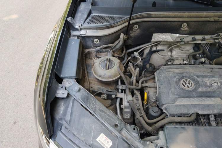 Used Volkswagen Teramont 2020 380TSI Four-Wheel Drive Luxury Version China VI Standard Engine Bay Right