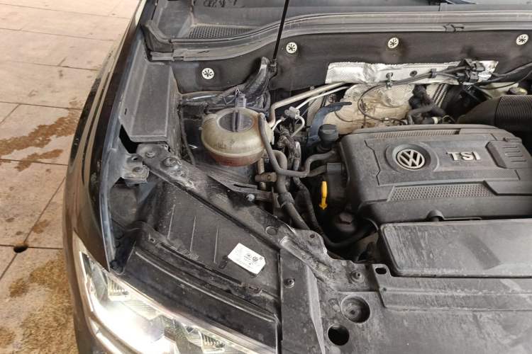 Used Volkswagen Teramont 2020 380TSI Four-Wheel Drive Luxury Version China VI Standard Engine Bay Right