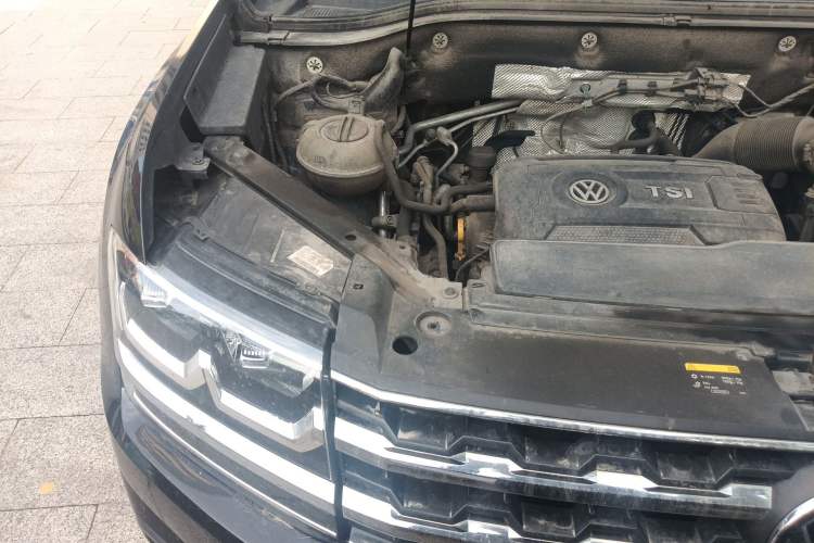 Used Volkswagen Teramont 2020 380TSI Four-Wheel Drive Luxury Version China VI Standard Engine Bay Right