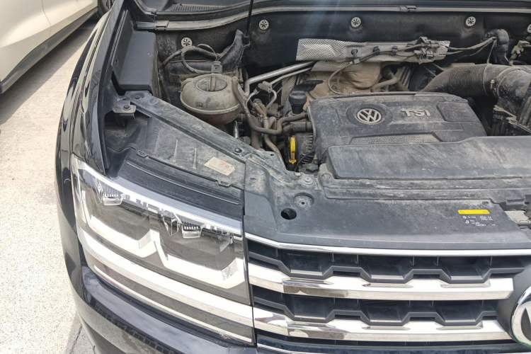 Used Volkswagen Teramont 2020 380TSI Four-Wheel Drive Luxury Version China VI Standard Engine Bay Right