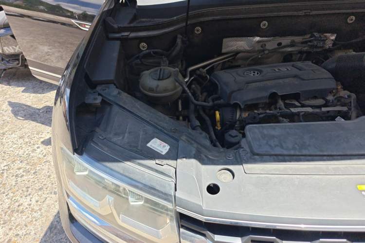 Used Volkswagen Teramont 2020 380TSI Four-Wheel Drive Luxury Version China VI Standard Engine Bay Right