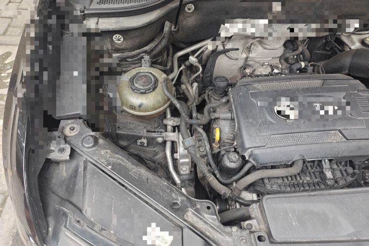 Used Volkswagen Teramont 2020 Revised Version 380TSI Four-Wheel Drive Luxury Edition Engine Bay Right