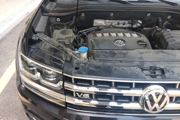 Used Volkswagen Teramont 2020 530 V6 Four-Wheel Drive Prestige Flagship Edition China VI Standard Engine Bay Right