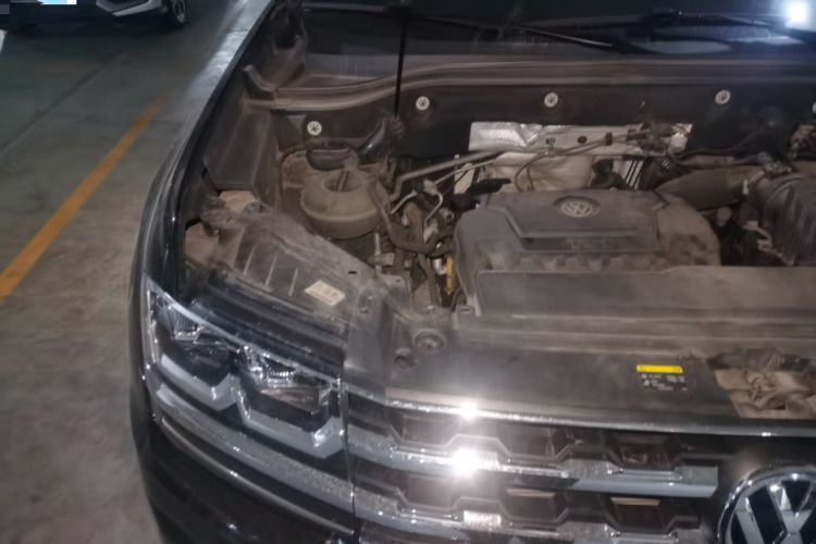 Used Volkswagen Teramont 2020 Revised Version 330TSI Two-Wheel Drive Luxury Edition Engine Bay Right