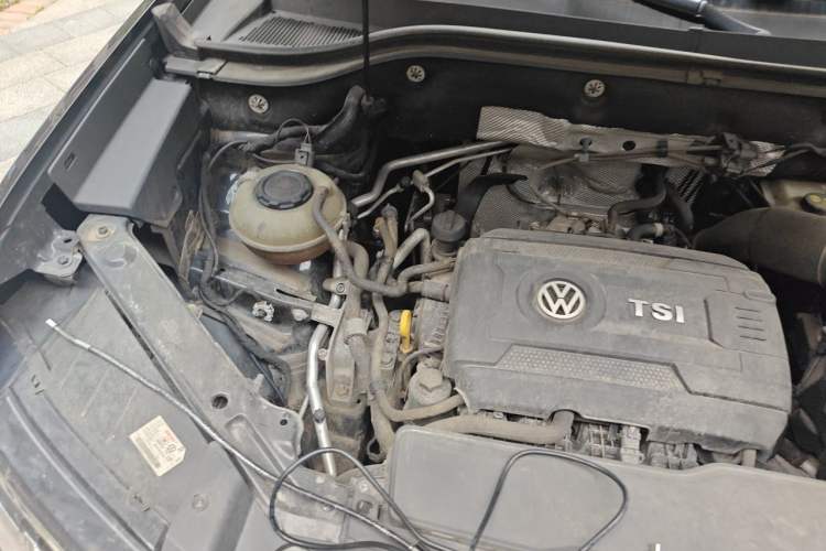 Used Volkswagen Teramont 2020 380TSI Four-Wheel Drive Luxury Version China VI Standard Engine Bay Right