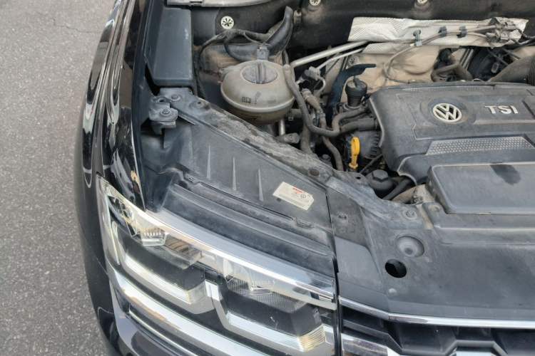 Used Volkswagen Teramont 2020 380TSI Four-Wheel Drive Luxury Version China VI Standard Engine Bay Right