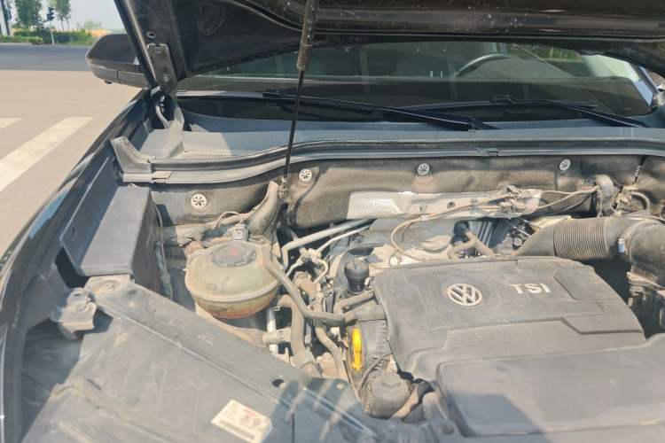Used Volkswagen Teramont 2020 380TSI Four-Wheel Drive Luxury Version China VI Standard Engine Bay Right