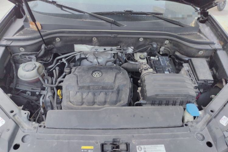 Used Volkswagen Teramont 2020 Revised Version 330TSI Two-Wheel Drive Luxury Edition Engine Bay
