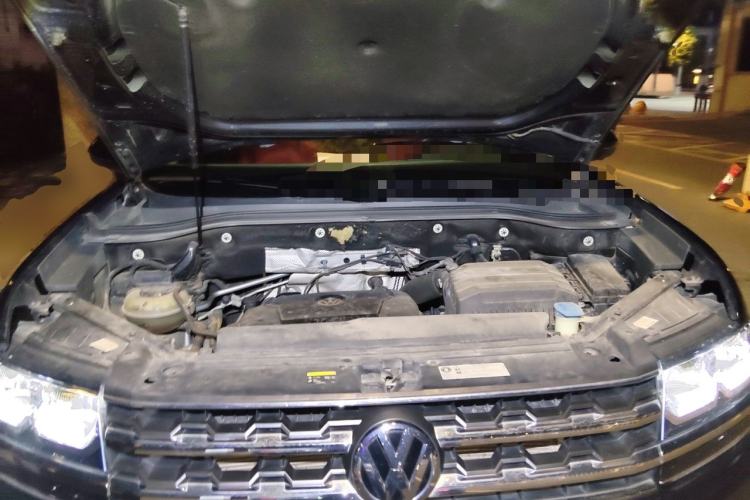 Used Volkswagen Teramont 2020 Revised Version 330TSI Two-Wheel Drive Luxury Edition Engine Bay