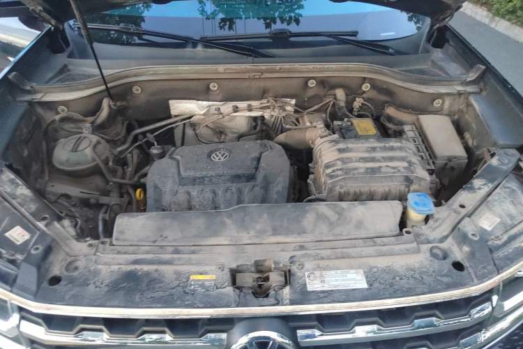 Used Volkswagen Teramont 2020 330TSI Two-Wheel-Drive Luxury Edition China VI Standard Engine Bay