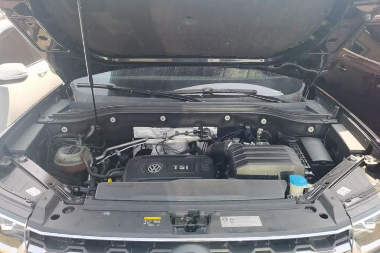 Used Volkswagen Teramont 2020 380TSI Four-Wheel Drive Luxury Version China VI Standard Engine Bay