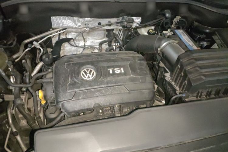 Used Volkswagen Teramont 2020 380TSI Four-Wheel Drive Comfort Edition China VI Standard Engine Bay