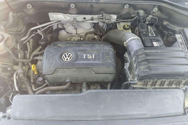 Used Volkswagen Teramont 2020 380TSI Four-Wheel Drive Luxury Version China VI Standard Engine Bay