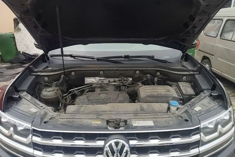 Used Volkswagen Teramont 2020 Revised Version 330TSI Two-Wheel Drive Luxury Edition Engine Bay