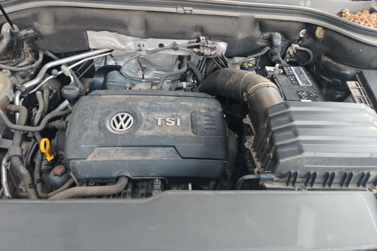 Used Volkswagen Teramont 2020 380TSI Four-Wheel Drive Luxury Version China VI Standard Engine Bay